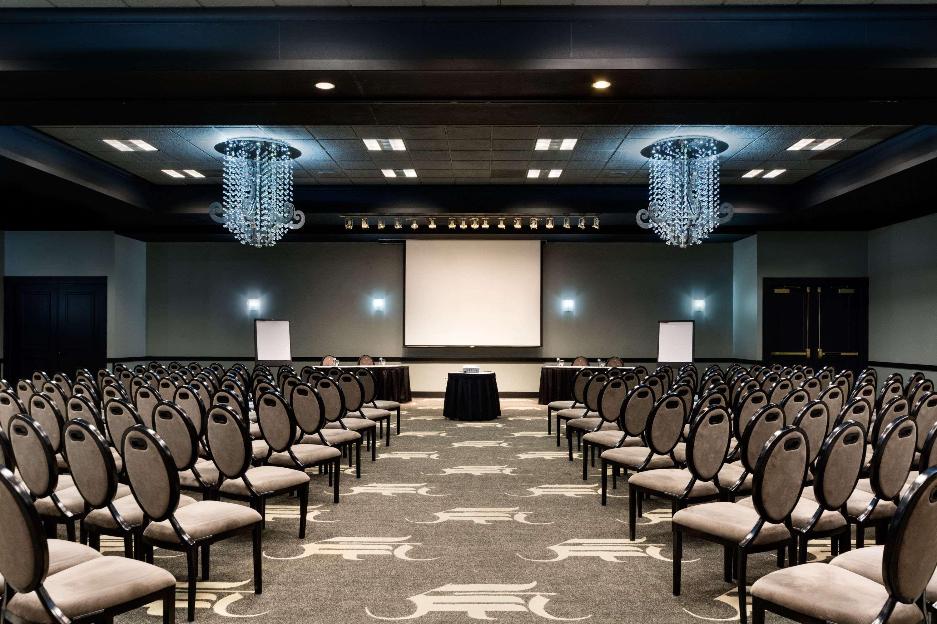 Wyndham Garden Dallas North Фармерс-Бранч Экстерьер фото